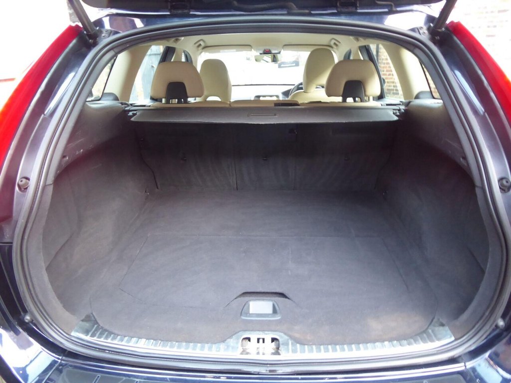 Used Volvo XC60 2015 for sale - 76784146: Photo 27