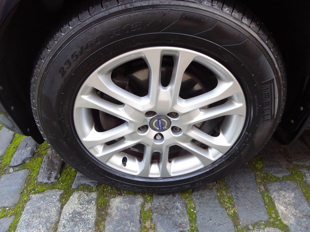 Used Volvo XC60 2015 for sale - 76784146: Photo 8