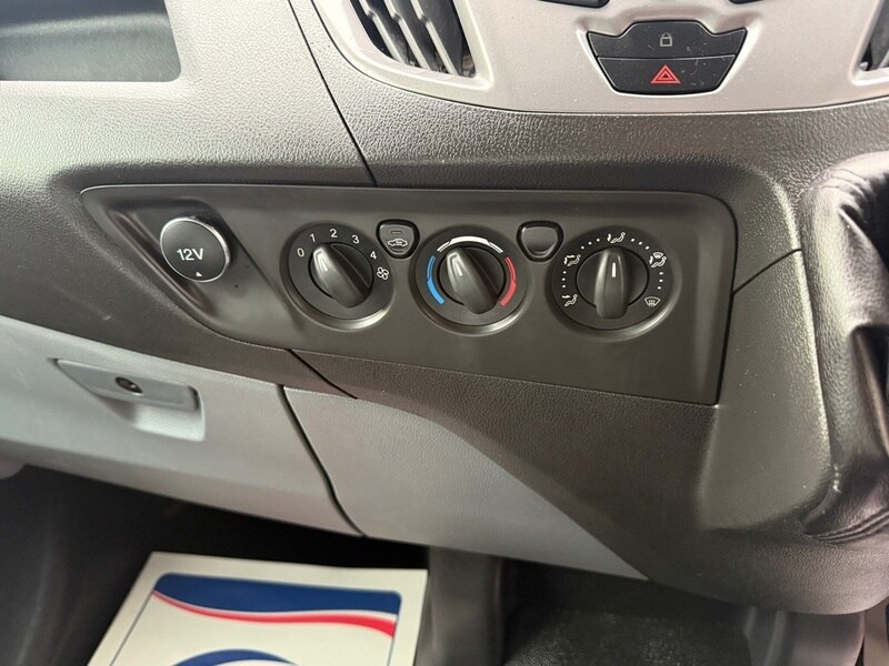 Used Ford Transit Custom 2015 for sale - 76740808: Photo 18