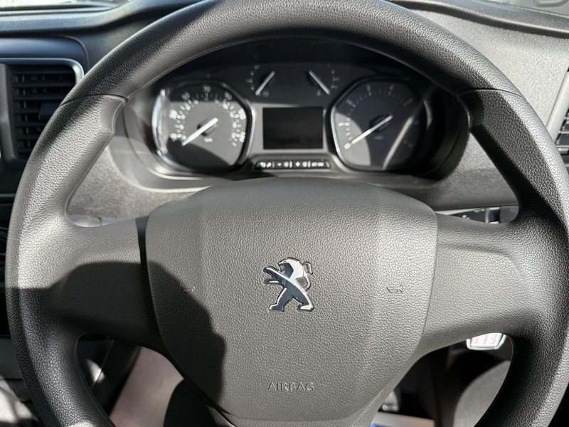Used Peugeot Expert 2023 for sale - 75728071: Photo 15