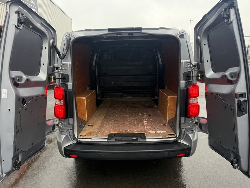 Used Vauxhall Vivaro 2019 for sale - 76643040: Photo 12