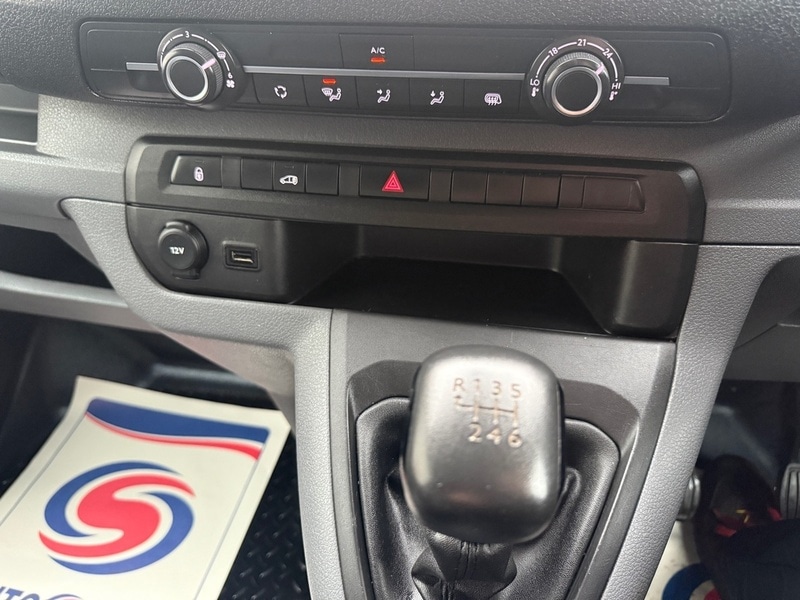 Used Vauxhall Vivaro 2019 for sale - 76643040: Photo 19