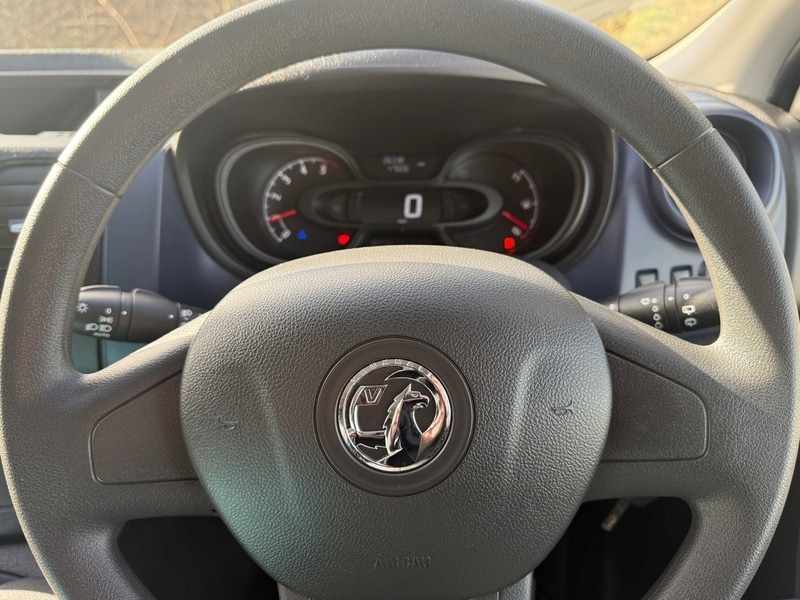 Used Vauxhall Vivaro 2019 for sale - 77640078: Photo 18