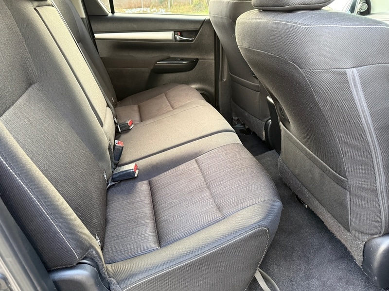 Used Toyota Hilux 2023 for sale - 77168530: Photo 15