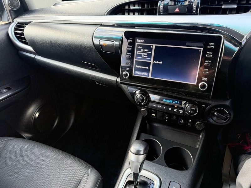 Used Toyota Hilux 2023 for sale - 77168530: Photo 18