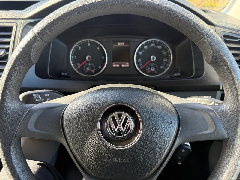 Used Volkswagen Transporter 2018 for sale - 77776300: Photo 14