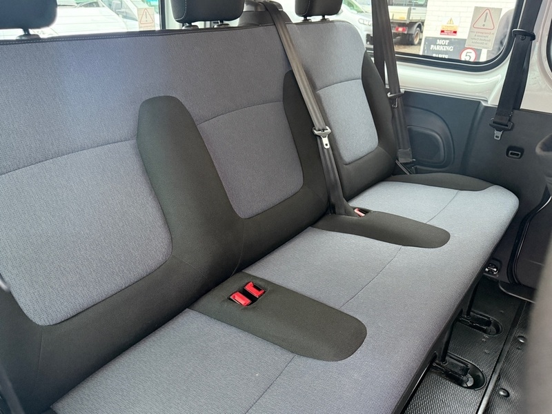 Used Vauxhall Vivaro 2017 for sale - 76570669: Photo 17