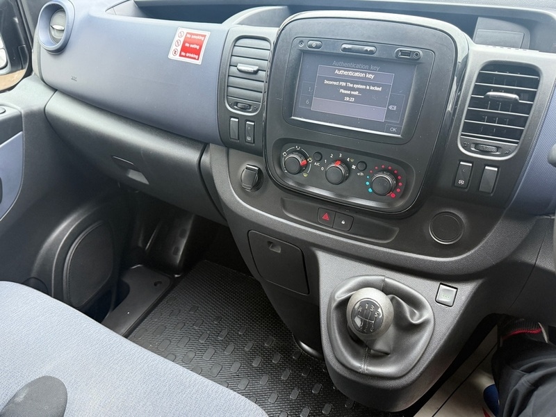 Used Vauxhall Vivaro 2017 for sale - 76570669: Photo 19
