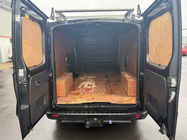 Used Vauxhall Vivaro 2015 for sale - 76299819: Photo 11