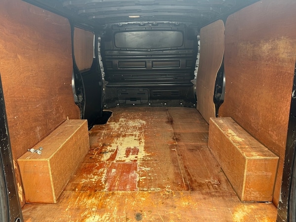 Used Vauxhall Vivaro 2015 for sale - 76299819: Photo 12