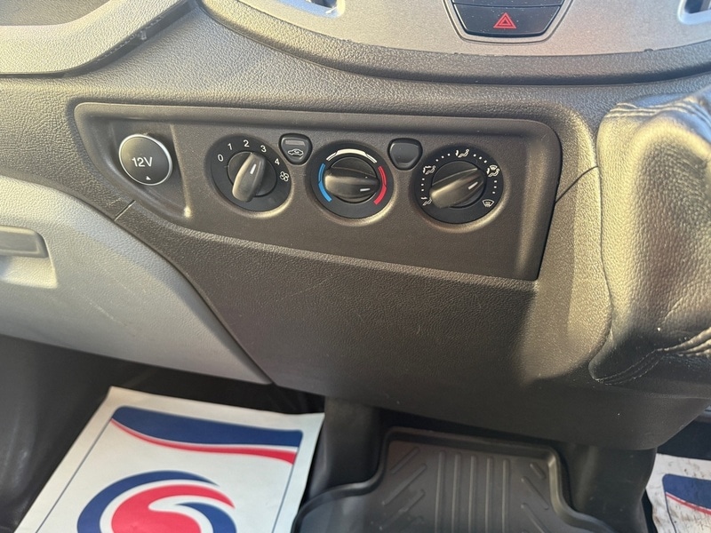 Used Ford Transit 2018 for sale - 77850880: Photo 19