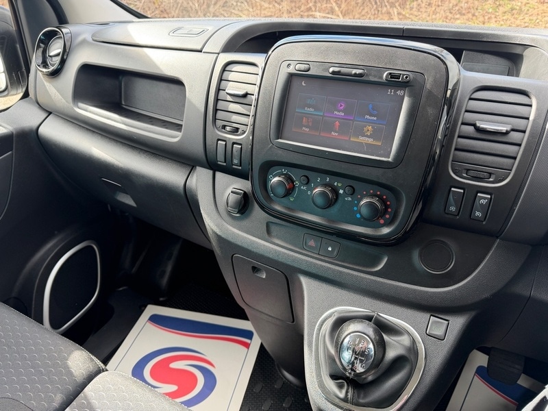 Used Vauxhall Vivaro 2019 for sale - 77817960: Photo 17