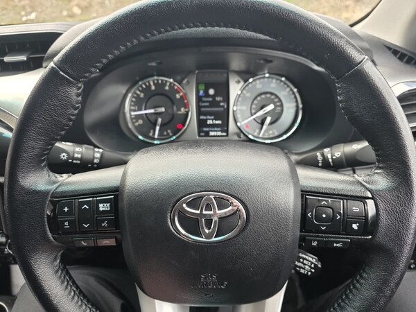 Used Toyota Hilux 2021 for sale - 73726374: Photo 15