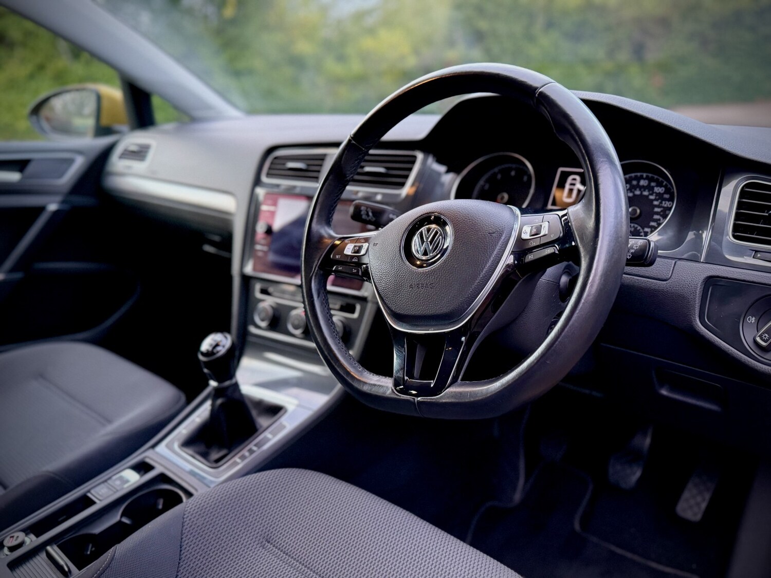 Used Volkswagen Golf 2017 for sale - 77997247: Photo 18