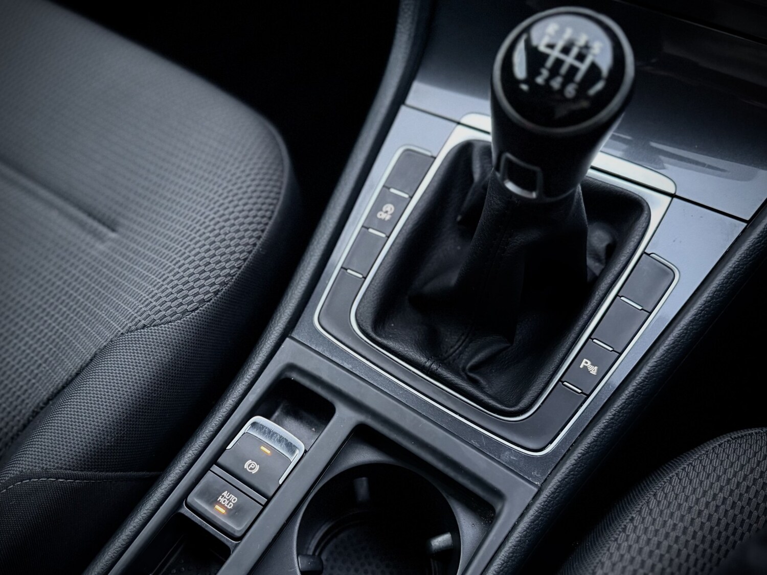 Used Volkswagen Golf 2017 for sale - 77997247: Photo 32