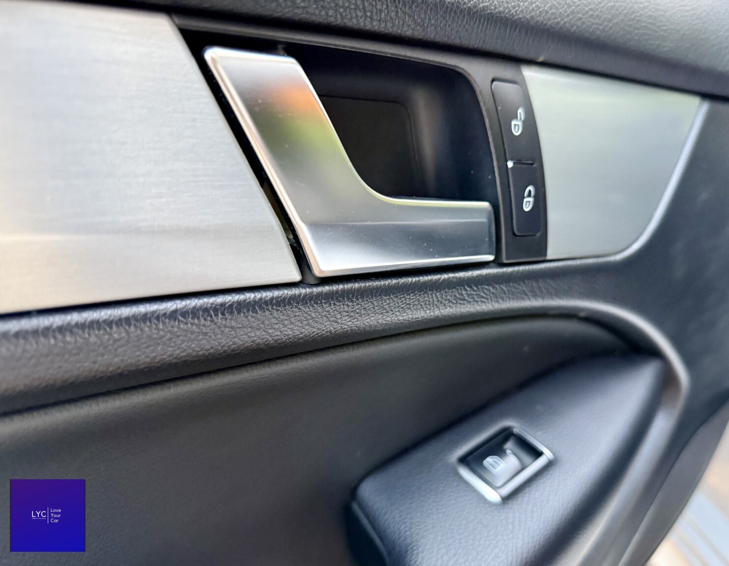 Used Mercedes-Benz C Class 2013 for sale - 77997282: Photo 20