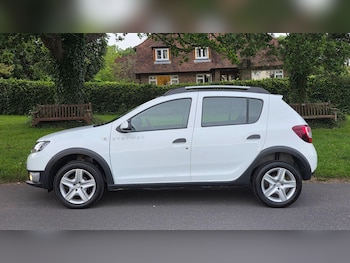 Used Dacia Sandero Stepway 2014 for sale - 78969254: Photo