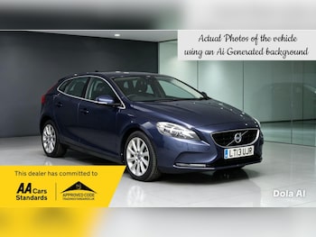 Used Volvo V40 2013 for sale - 79374187: Photo