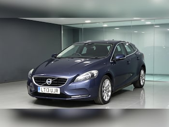 Used Volvo V40 2013 for sale - 79374187: Photo