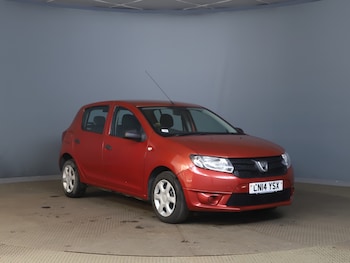 Used Dacia Sandero 2014 for sale - 79391851: Photo