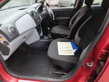 Used Dacia Sandero 2014 for sale - 79391851: Photo