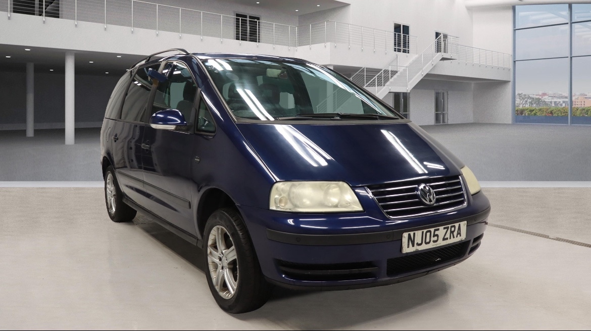 Used Volkswagen Sharan 2005 for sale - 76244737: Photo 1
