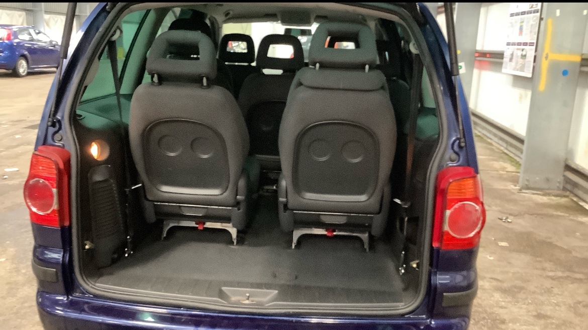 Used Volkswagen Sharan 2005 for sale - 76244737: Photo 10