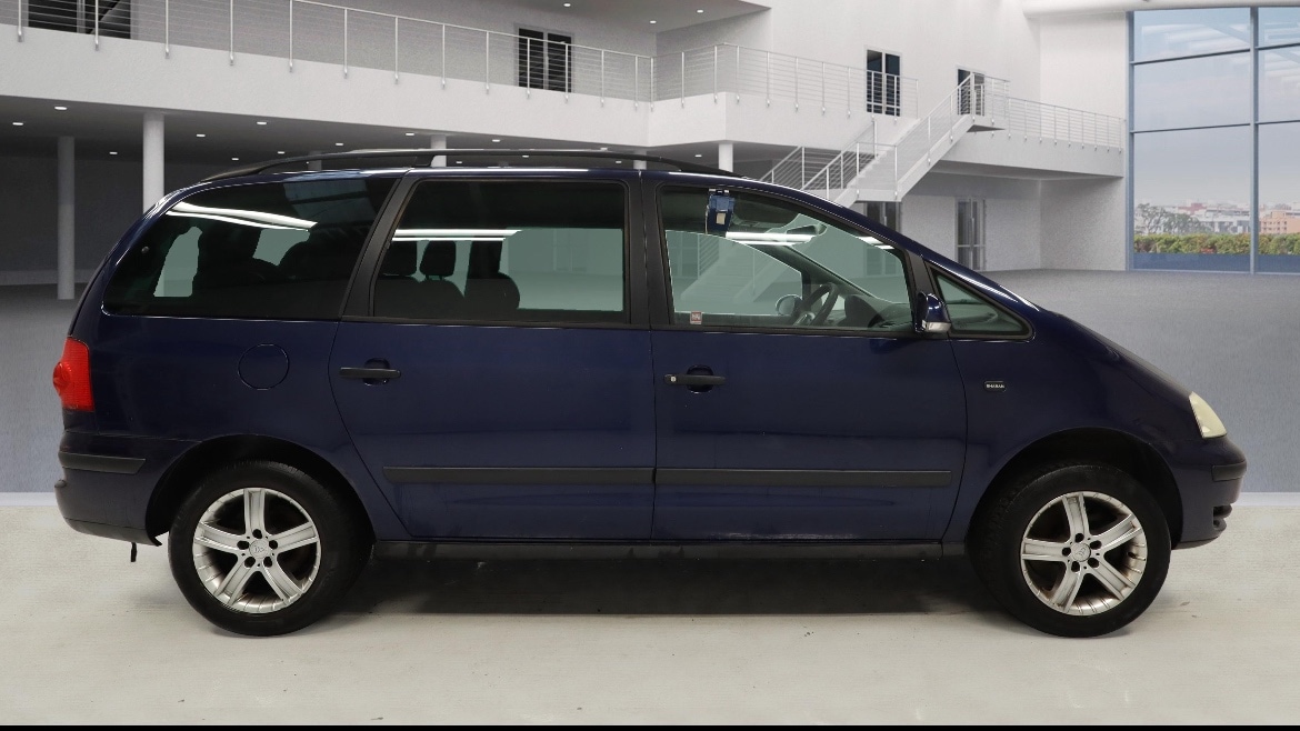 Used Volkswagen Sharan 2005 for sale - 76244737: Photo 5
