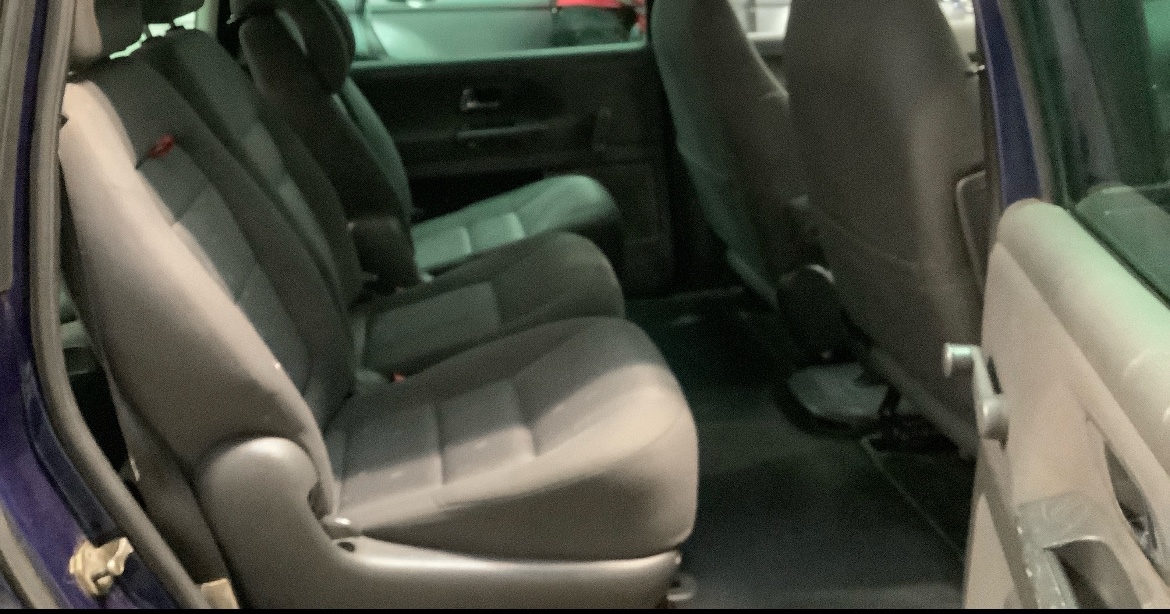 Used Volkswagen Sharan 2005 for sale - 76244737: Photo 9