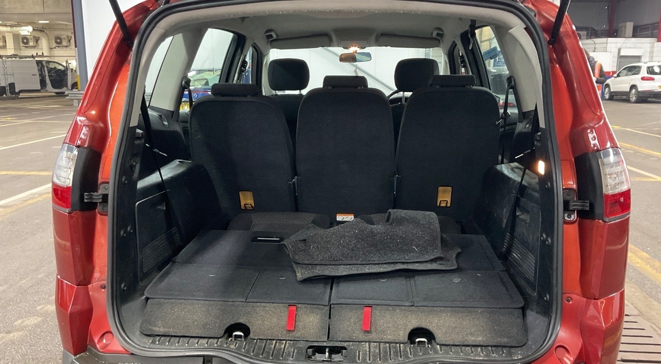 Used Ford S-Max 2009 for sale - 77049178: Photo 9