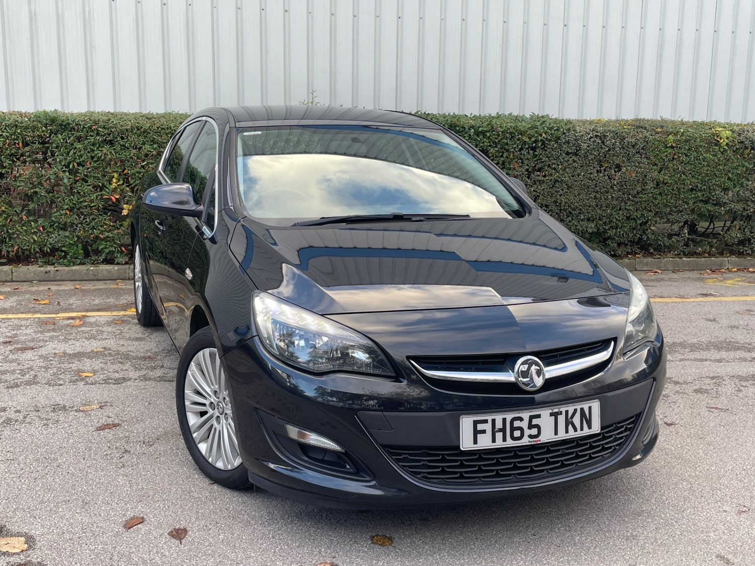 Used Vauxhall Astra 2015 for sale - 76428790: Photo 1