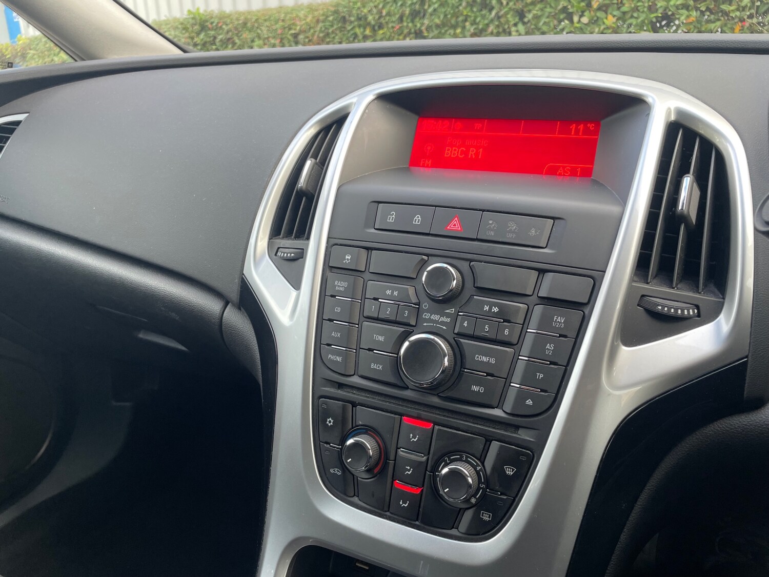 Used Vauxhall Astra 2015 for sale - 76428790: Photo 12