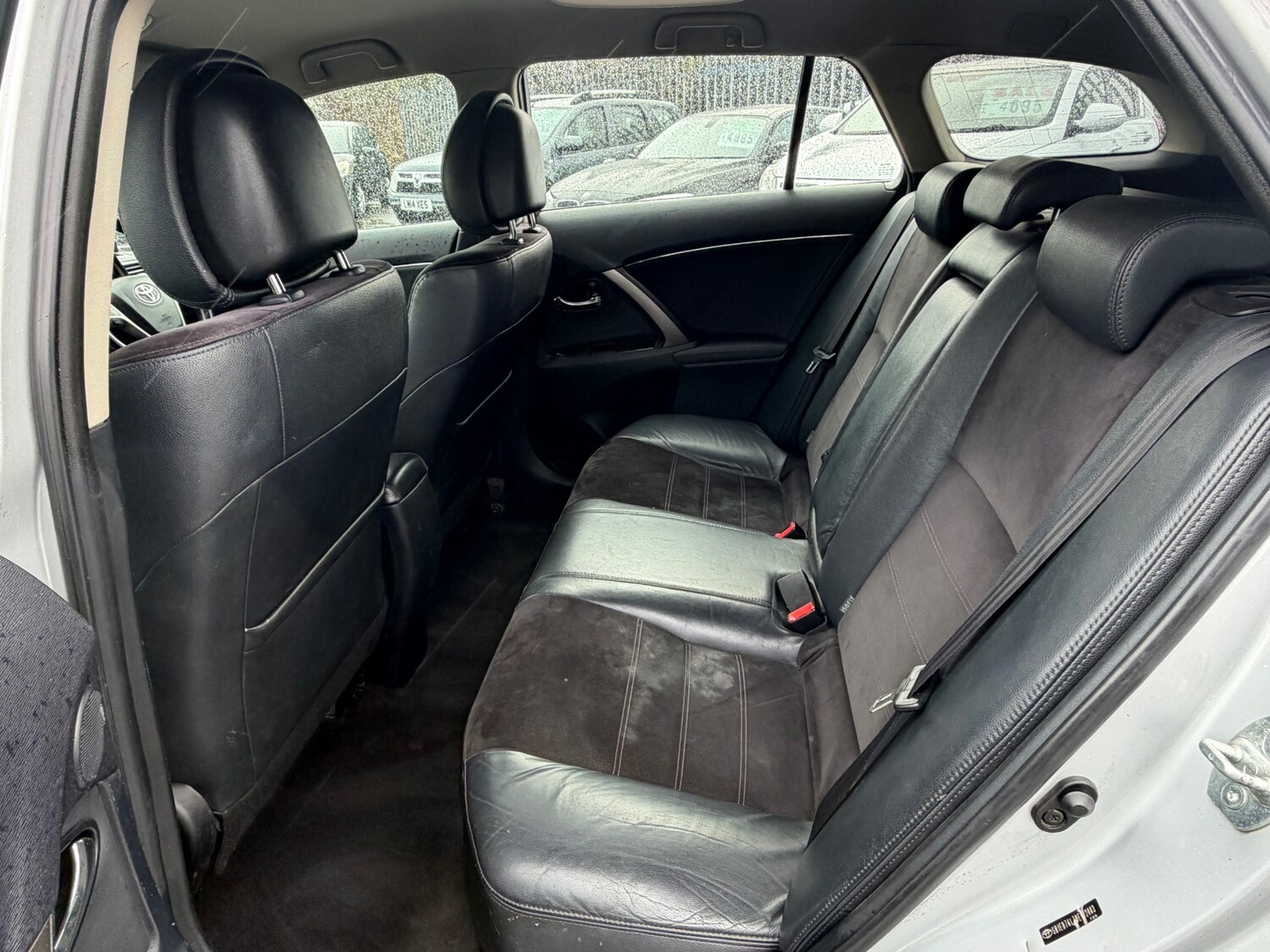 Used Toyota Avensis 2012 for sale - 78067810: Photo 10