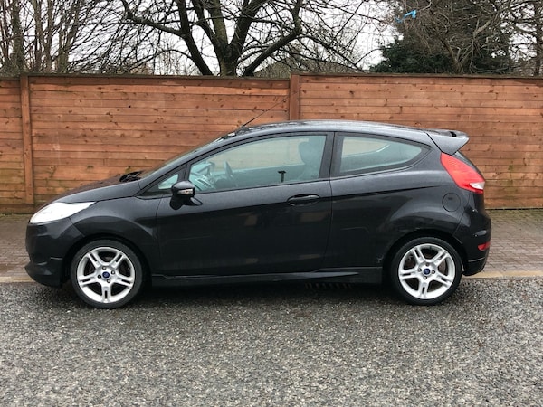 Used Ford Fiesta 2011 for sale - 73857437: Photo 3