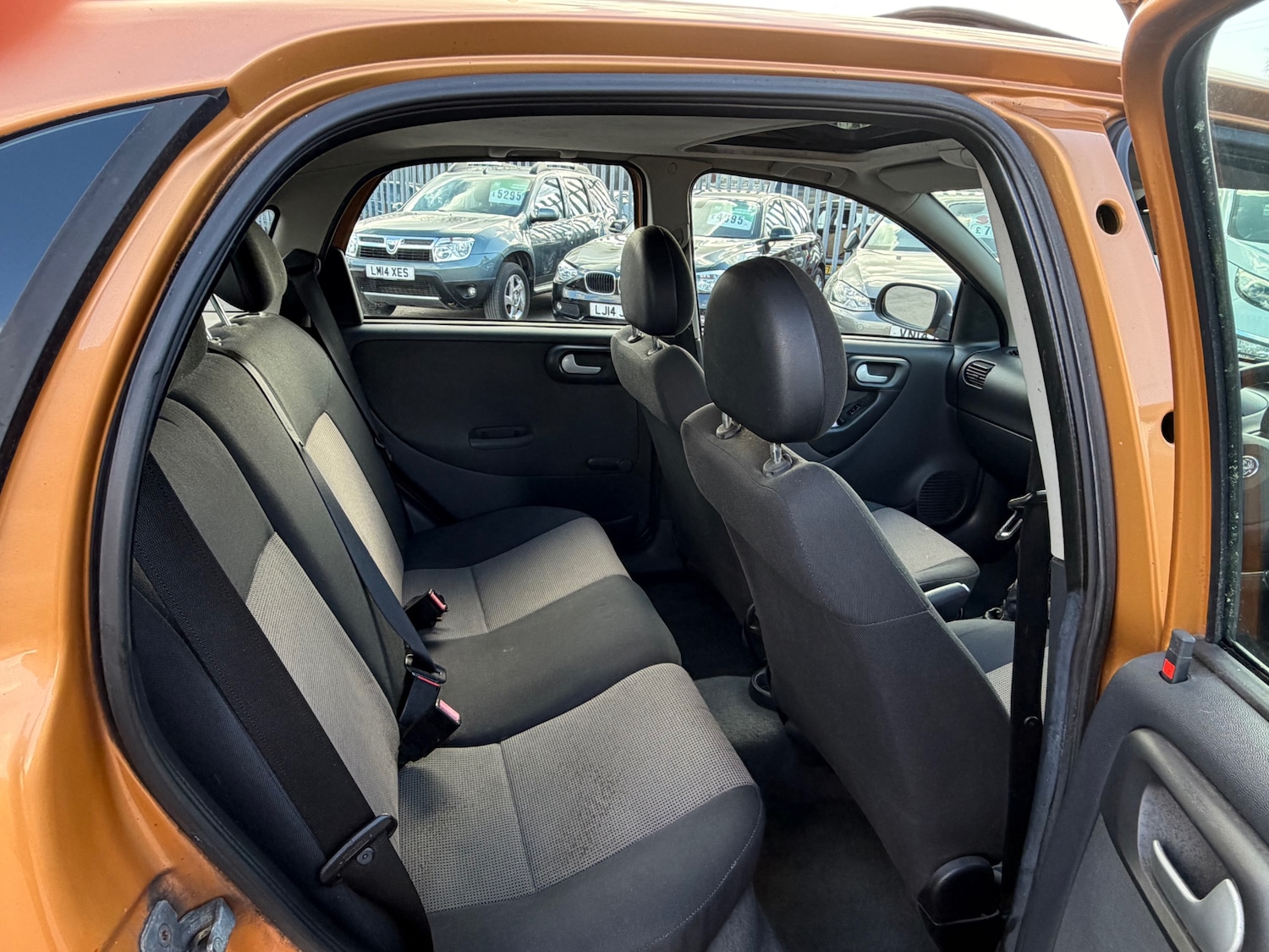 Used Vauxhall Corsa 2004 for sale - 77837136: Photo 6