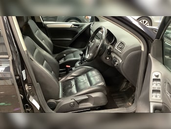 Used Volkswagen Golf 2009 for sale - 76471405: Photo