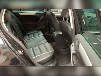 Used Volkswagen Golf 2009 for sale - 76471405: Photo