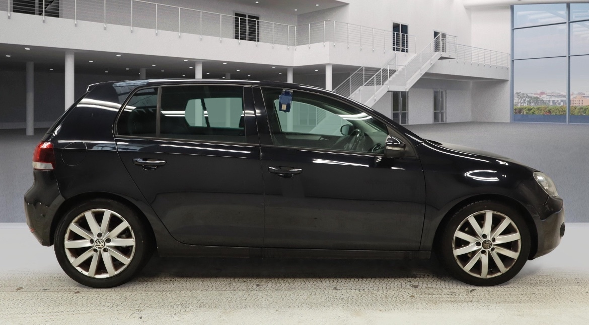 Used Volkswagen Golf 2009 for sale - 76471405: Photo 5