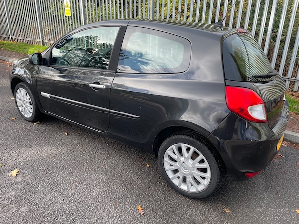 Used Renault Clio 2011 for sale - 76314248: Photo 8