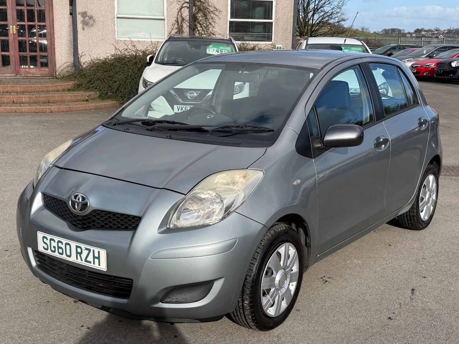 Used Toyota Yaris 2010 for sale - 77836745: Photo 11