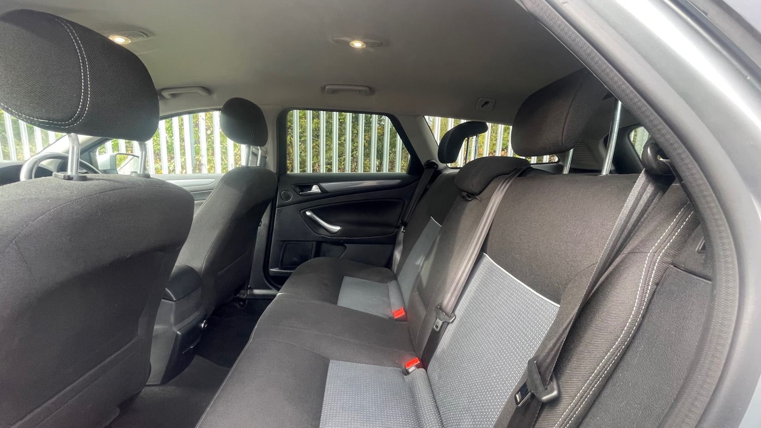 Used Ford Mondeo 2013 for sale - 76471411: Photo 16