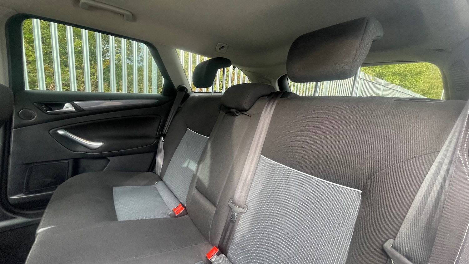 Used Ford Mondeo 2013 for sale - 76471411: Photo 17