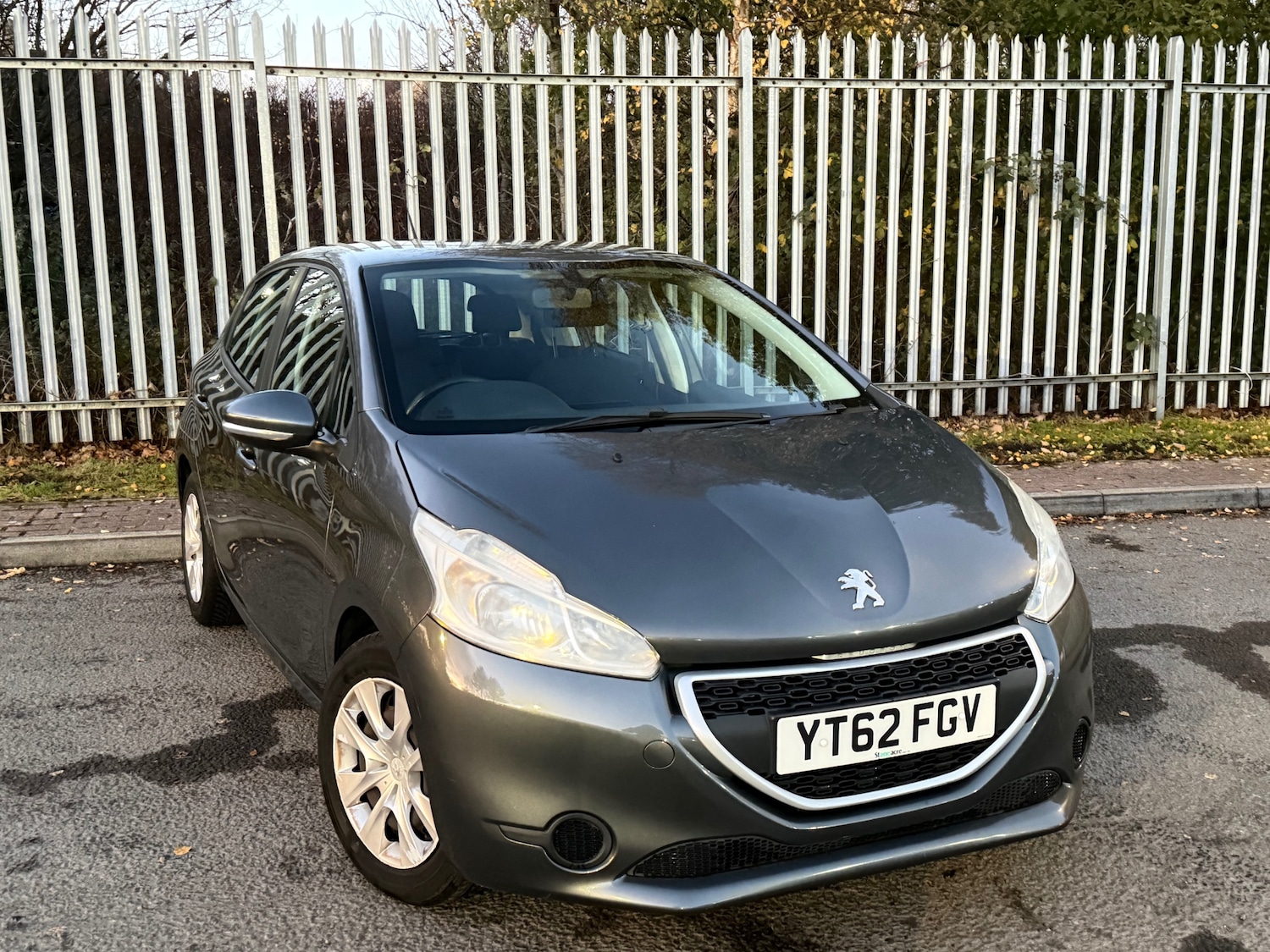 Used Peugeot 208 2012 for sale - 76613528: Photo 1