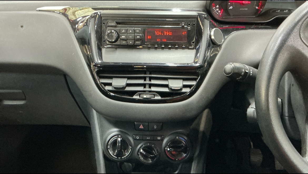 Used Peugeot 208 2012 for sale - 76613528: Photo 10