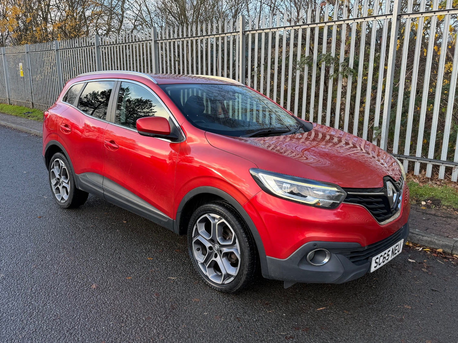 Used Renault Kadjar 2015 for sale - 76892987: Photo 2