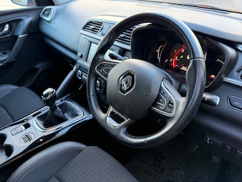 Used Renault Kadjar 2015 for sale - 76892987: Photo