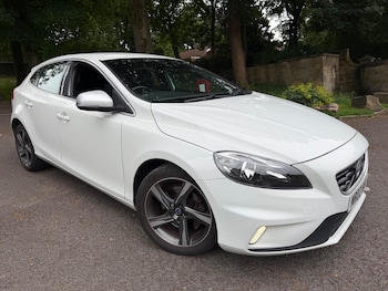 Used Volvo V40 2015 for sale - 79144472: Photo