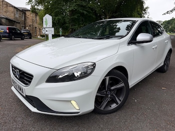Used Volvo V40 2015 for sale - 79144472: Photo