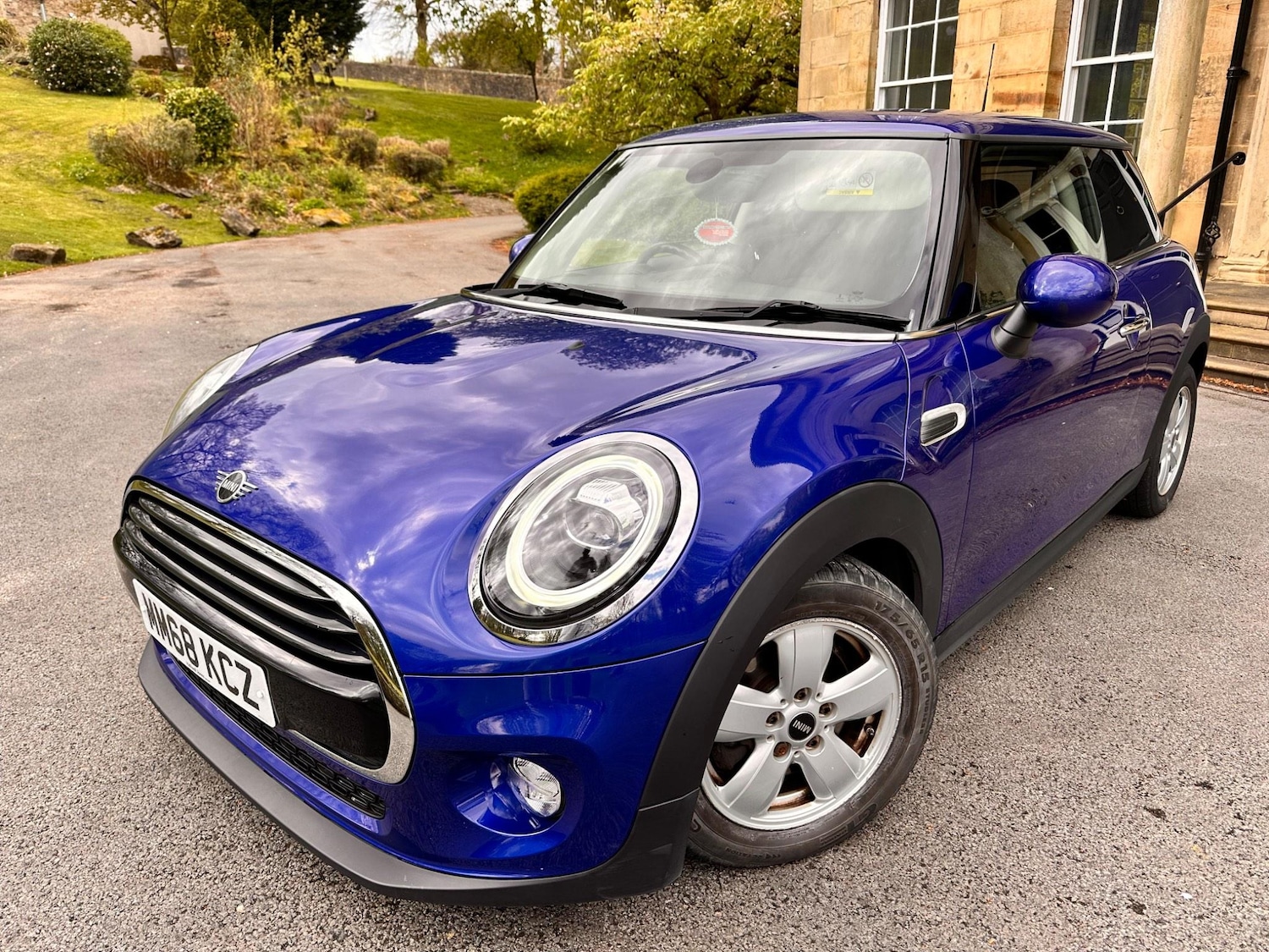 Used MINI Hatch 2018 for sale - 76585310: Photo 1