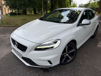 Used Volvo V40 2016 for sale - 79540665: Photo